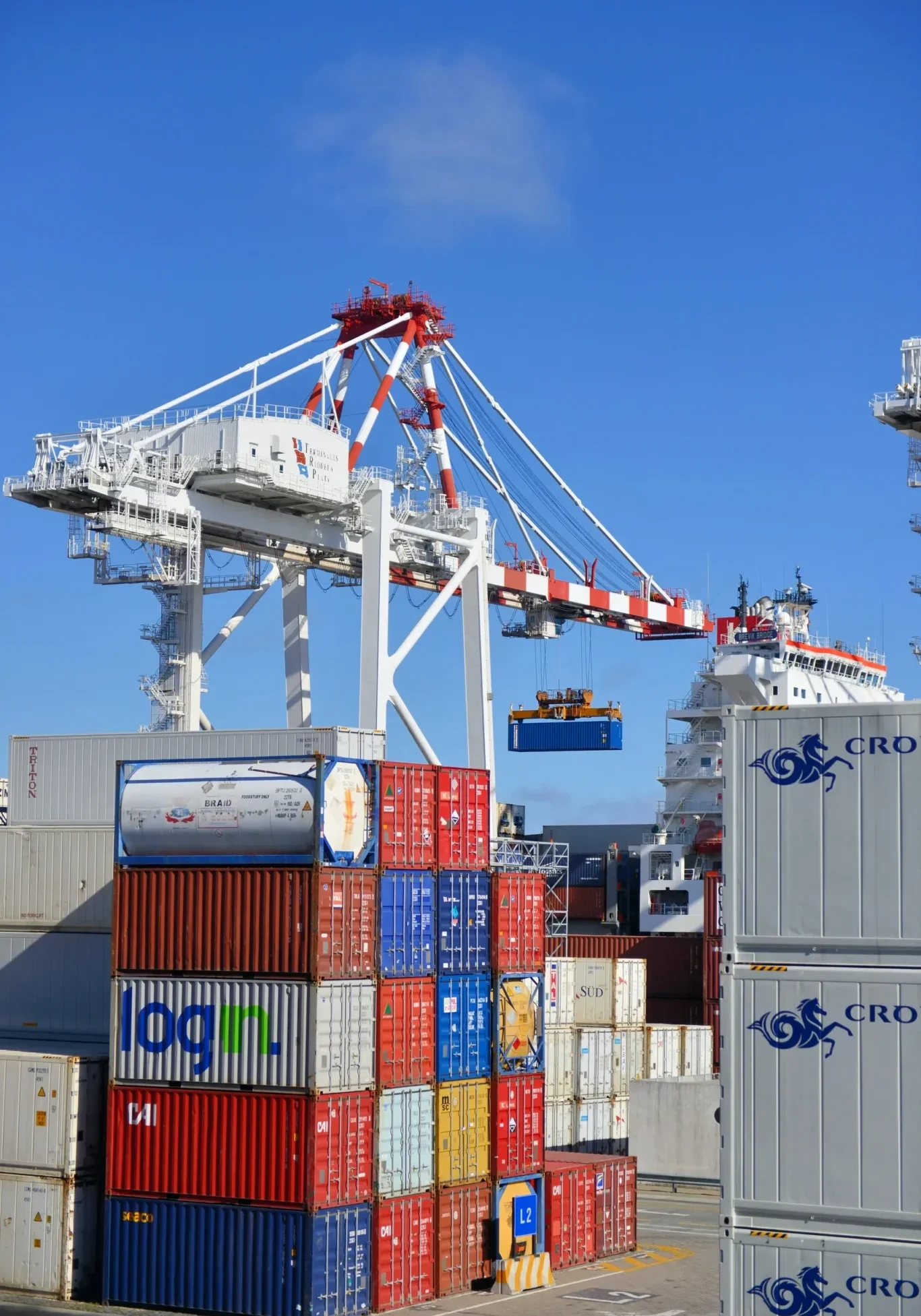 international-trading-containers
